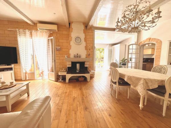 IMPASSE AU CALME - MAISON 102 m2 - JARDINET, TERRASSE - 2/3 chambres + combles + dépendances -399 600 euro