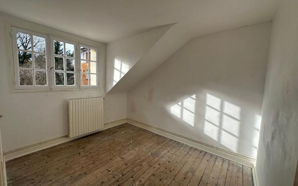 Maison à vendre    6 pièces •  Étang-sur-Arroux