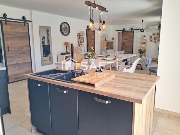 SAINT-GILLES : villa 5 pièces, piscine, dépendance