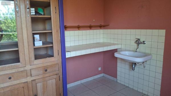 Local d'activité à vendre à La Ferté Macé dans l'Orne (61600), ref : 61013/83