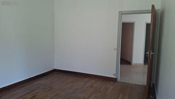 Local d'activité à vendre à La Ferté Macé dans l'Orne (61600), ref : 61013/83