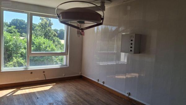 Local d'activité à vendre à La Ferté Macé dans l'Orne (61600), ref : 61013/83