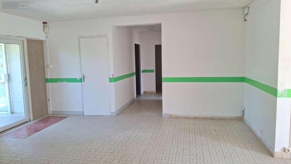 Local d'activité à vendre à La Ferté Macé dans l'Orne (61600), ref : 61013/83