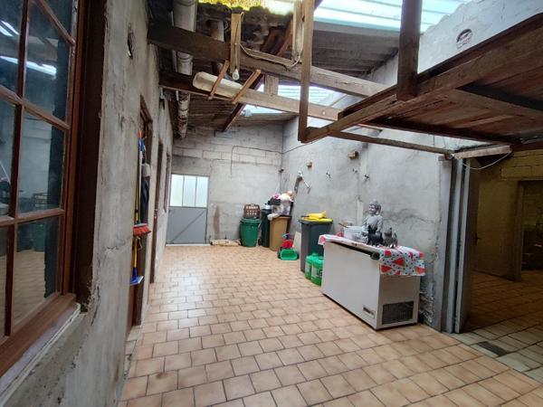 POTENTIEL POUR ARTISAN ET AMATEUR DE RENOVATION