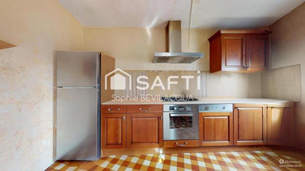 MAISON DE VILLAGE AVEC BEAUCOUP DE CACHET ET ULTRA LUMINEUSE