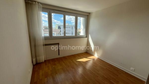 MONTMORENCY (95, VAL D’OISE) – Limite Enghien-les-Bains – appartement 2 pièces F2/T2 – 40 m²- A env 500 m de la gare de la Barre Ormesson – Ligne H Gare du Nord en 13 minutes