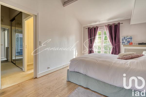 Maison à vendre 9 pièces 227 m² La Celle-Saint-Cloud