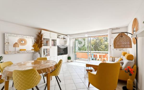 Appartement à vendre    3 pièces • 62 m2 Cavalaire-sur-Mer