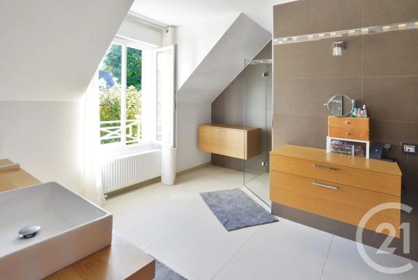 Maison à vendre  7 pièces - 172 m 2   BRUNOY  - 91