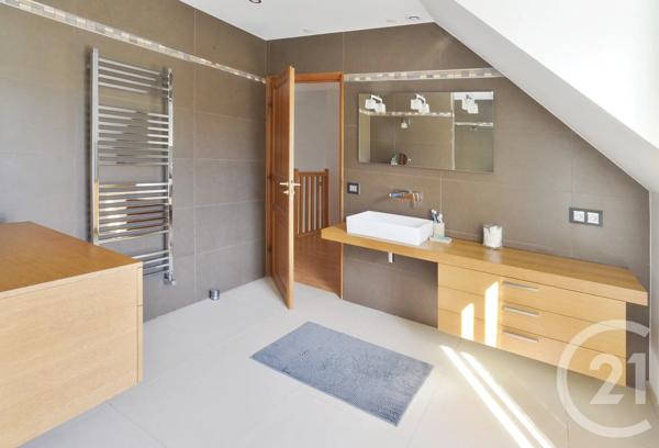 Maison à vendre  7 pièces - 172 m 2   BRUNOY  - 91