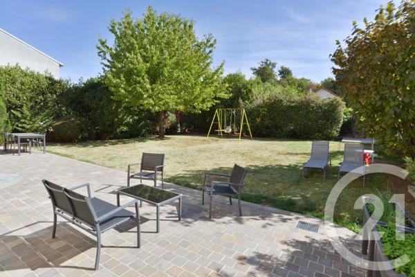 Maison à vendre  7 pièces - 172 m 2   BRUNOY  - 91