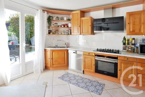 Maison à vendre  7 pièces - 172 m 2   BRUNOY  - 91