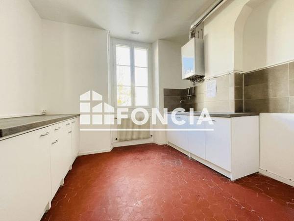 Location Appartement 4 pièces 108.13 m² - 6 RUE GIMELLI Toulon 83000