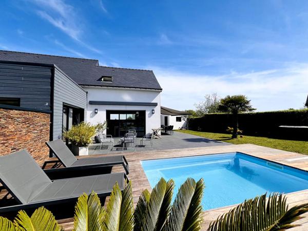 Belle contemporaine- piscine- 196 m2- 3 suites,1ch- Bureau