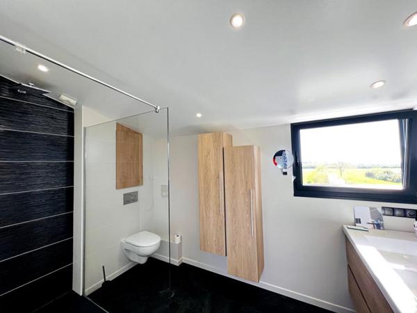 Belle contemporaine- piscine- 196 m2- 3 suites,1ch- Bureau