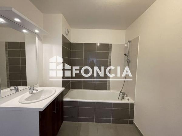 Location Appartement 3 pièces 63.4 m² - 99 AVENUE DE CAEN Rouen 76100