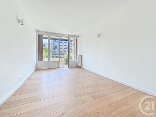 Appartement F3 à vendre  3 pièces - 54,82 m 2   PARIS  - 75020