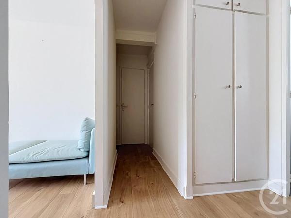 Appartement F3 à vendre  3 pièces - 54,82 m 2   PARIS  - 75020
