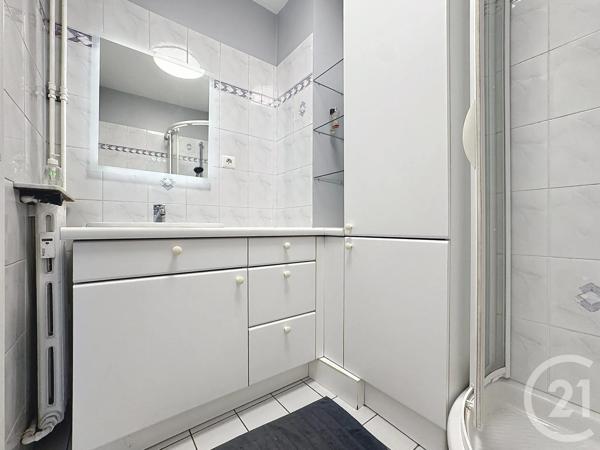 Appartement F3 à vendre  3 pièces - 54,82 m 2   PARIS  - 75020