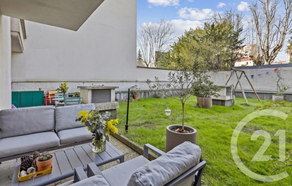 Appartement F3 à vendre  3 pièces - 54,82 m 2   PARIS  - 75020