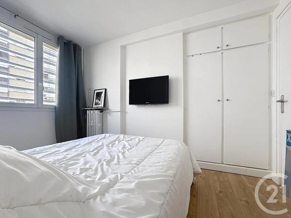 Appartement F3 à vendre  3 pièces - 54,82 m 2   PARIS  - 75020