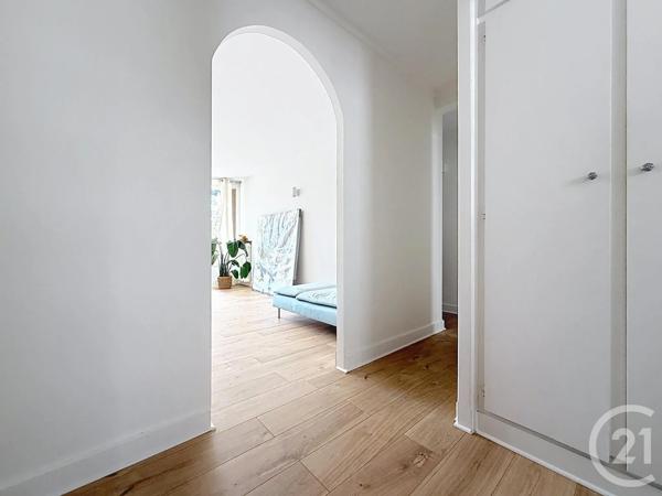 Appartement F3 à vendre  3 pièces - 54,82 m 2   PARIS  - 75020