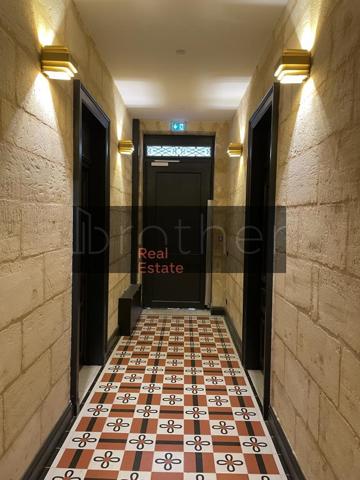 Bureau de 334 m² à louer à Bordeaux Centre