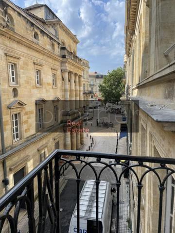 Bureau de 334 m² à louer à Bordeaux Centre