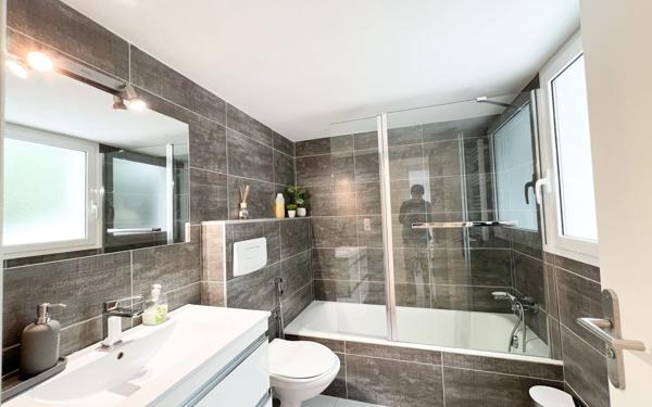 Maison à vendre    6 pièces • 257,80 m2 Le Cannet