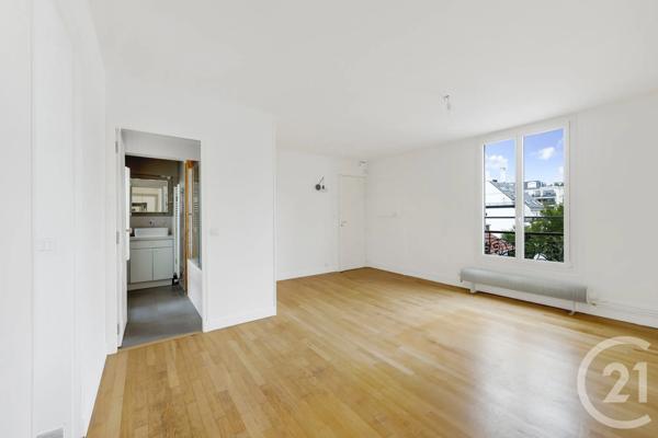 Appartement F3 à vendre  3 pièces - 57,37 m 2   MONTROUGE  - 92