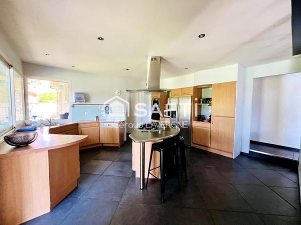 Maison d'architecte très bien situé