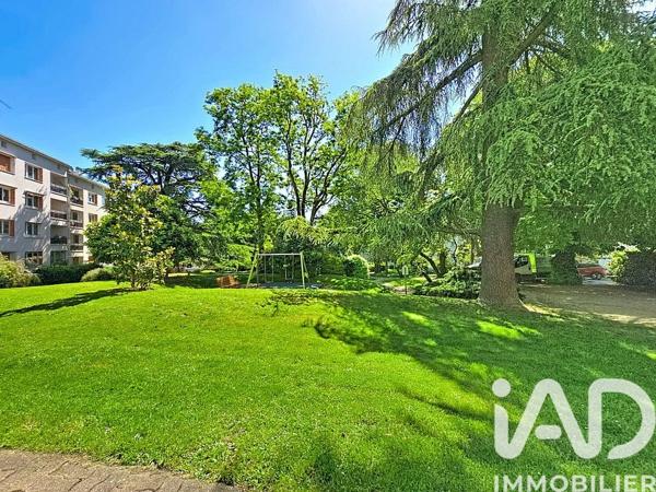 Appartement à vendre 4 pièces 78,71 m² Suresnes