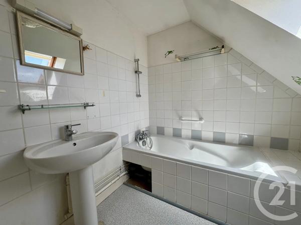 Maison à vendre  3 pièces - 72,36 m 2   LA CHATRE  - 36