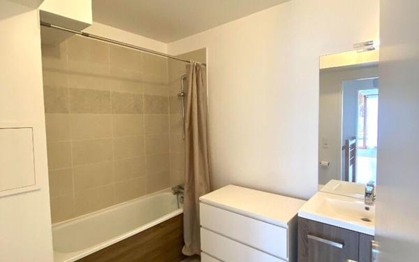 Maison à louer    4 pièces • 79,47 m2 Romainville