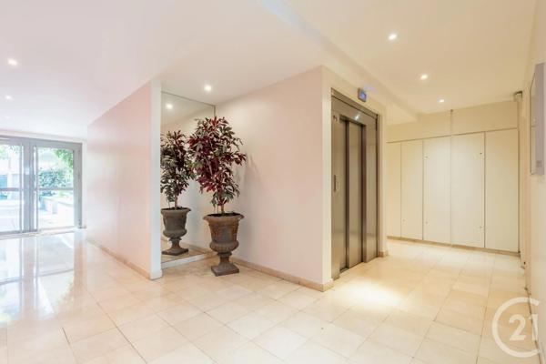 Appartement 3/4 Pièces à vendre  4 pièces - 97,01 m 2   PARIS  - 75012