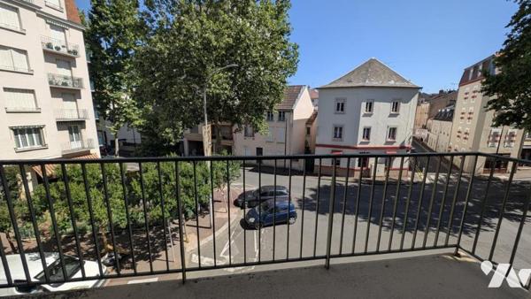 VICHY CENTRE résidence Standing avec ascenseur F2 de 56.52m² avec balcon