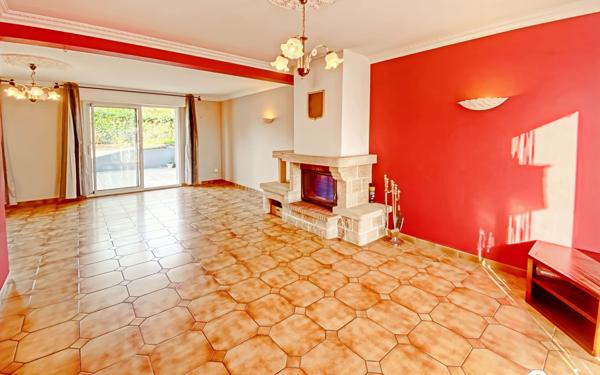 Maison à vendre    6 pièces • 119 m2 Caudan