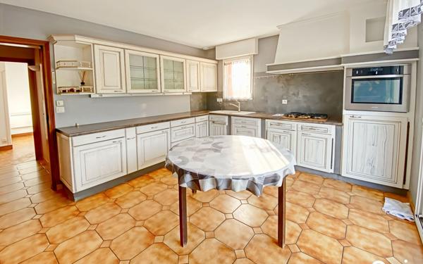 Maison à vendre    6 pièces • 119 m2 Caudan