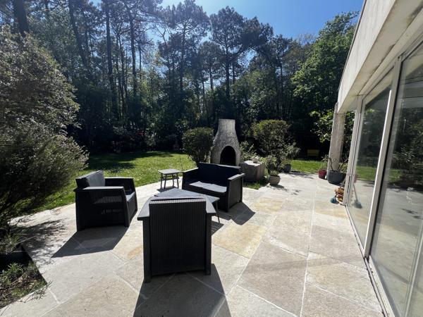 Ploemeur – L’Improbable & Qualitative Maison d’Architecte Plain-Pied (215m²) Sur Parc Arboré de 8000m²