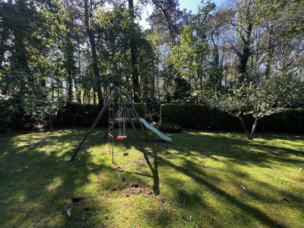 Ploemeur – L’Improbable & Qualitative Maison d’Architecte Plain-Pied (215m²) Sur Parc Arboré de 8000m²