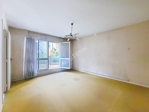 Nantes Collines du Cens : En VENTE, Proche chronobus, appartement T2, belle exposition et beaux volumes, environnement calme.