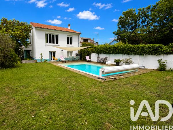 Maison à vendre 6 pièces 140 m² Mérignac