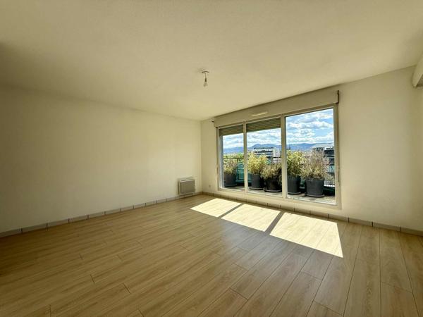 Appartement 3 pièce(s) 2 chambre(s) 70.7 m²