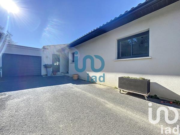 Maison d’architecte 5 pièces de 149 m² à Corneilhan (34490)