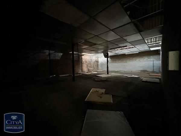 Local professionnel à vendre 1360m²