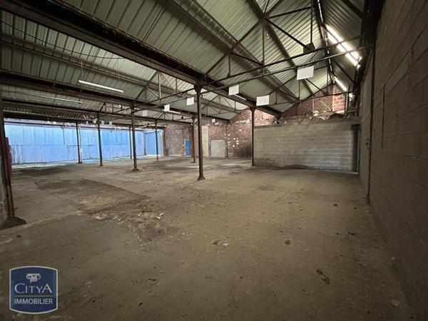 Local professionnel à vendre 1360m²