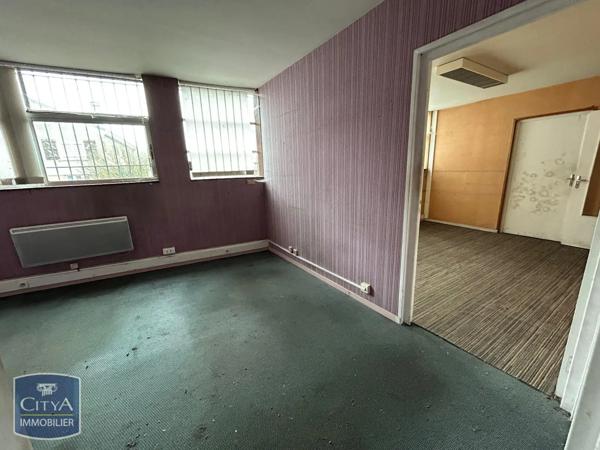 Local professionnel à vendre 1360m²