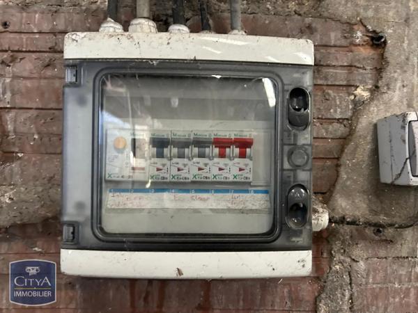 Local professionnel à vendre 1360m²