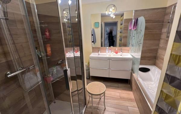 Vente Maison avec garage - piscine et 2 terrasses rénové(e) Castelnau-d'aude   