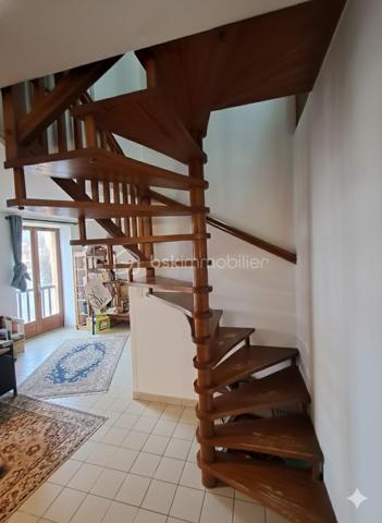 Immeuble mixte de 102 m²